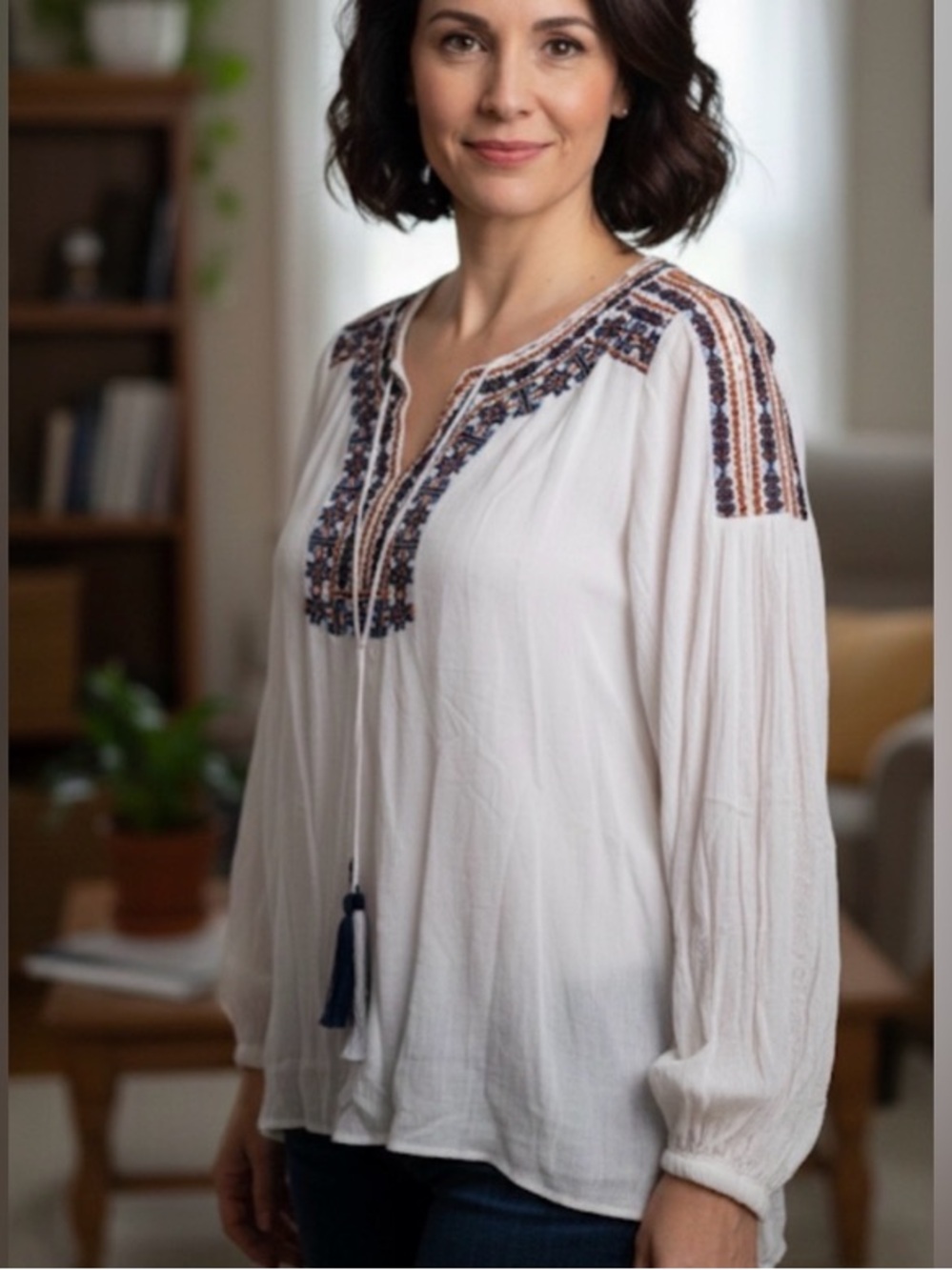 Soft Surroundings White Tunic with Navy and Rust Embroidery size XL